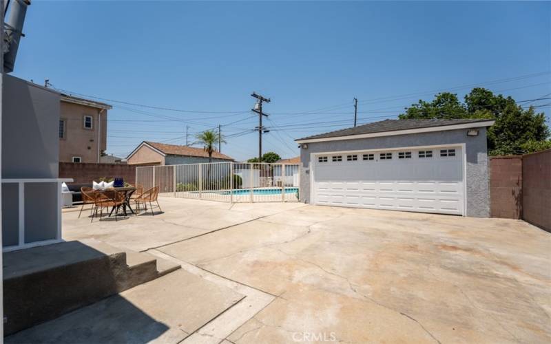 Large amount of backyard entertaining area