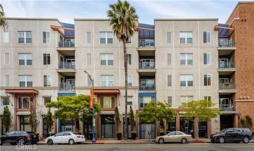 300 E 4th Street 124, Long Beach, California 90802, 2 Bedrooms Bedrooms, ,2 BathroomsBathrooms,Residential,Buy,300 E 4th Street 124,PW24051065