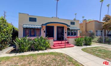 5166 S Manhattan Place, Los Angeles, California 90062, 2 Bedrooms Bedrooms, ,Residential Income,Buy,5166 S Manhattan Place,24415423