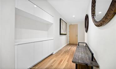 801 S Grand Avenue 2010, Los Angeles, California 90017, 3 Bedrooms Bedrooms, ,3 BathroomsBathrooms,Residential Lease,Rent,801 S Grand Avenue 2010,TR24145550