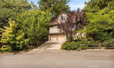 27975 Arbon Lane, Lake Arrowhead, California 92352, 3 Bedrooms Bedrooms, ,2 BathroomsBathrooms,Residential,Buy,27975 Arbon Lane,EV24146316