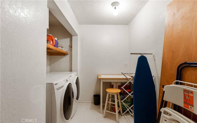 LAUNDRY ROOM INSIDE