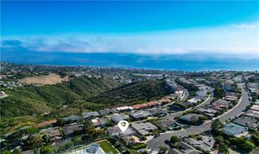 1598 Skyline Drive, Laguna Beach, California 92651, 3 Bedrooms Bedrooms, ,3 BathroomsBathrooms,Residential Lease,Rent,1598 Skyline Drive,OC24145717