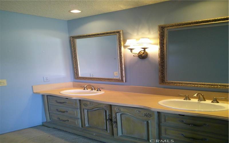 Dual vanity in Master Bath