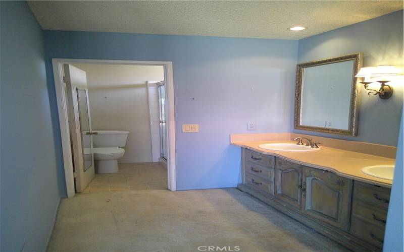 Dual vanity in Master Bath