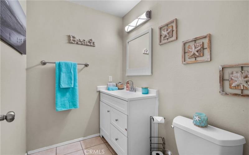 1/2 Bath Downstairs updated Vanity 2017