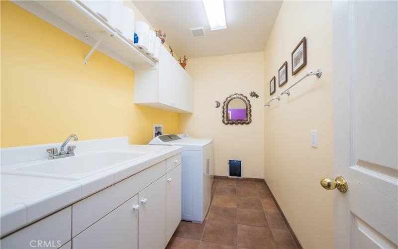 Laundry w Sink & Storage