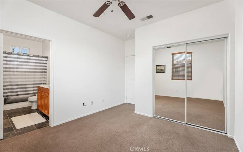 Secondary ensuite bedroom