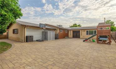 8827 Valjean Avenue, North Hills, California 91343, 3 Bedrooms Bedrooms, ,2 BathroomsBathrooms,Residential,Buy,8827 Valjean Avenue,SR24145077