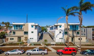 1952 Hornblend St 5, San Diego, California 92109, 2 Bedrooms Bedrooms, ,2 BathroomsBathrooms,Residential,Buy,1952 Hornblend St 5,240016637SD