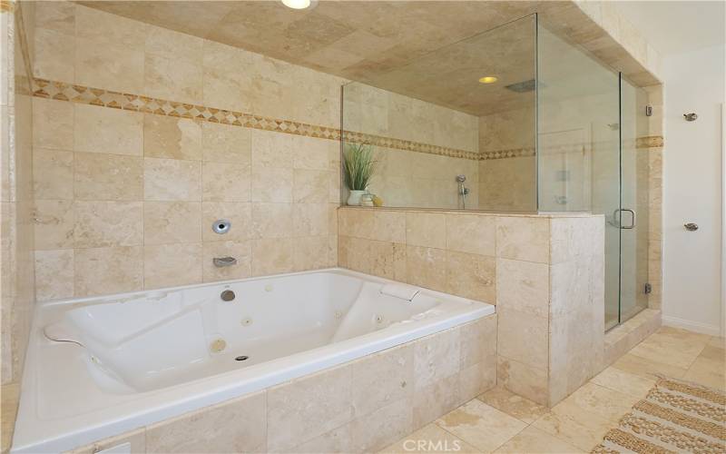 This bathroom will adjust your mood within minutes... no bad days here!