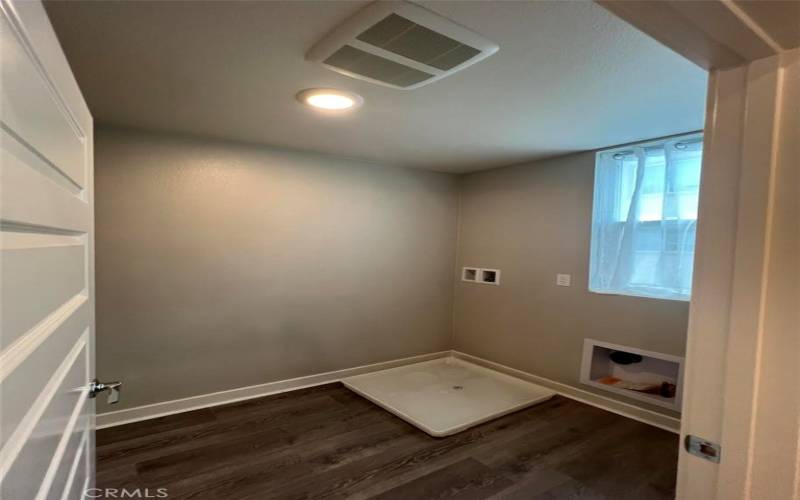 Laundry room on 2nd floor