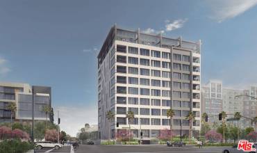 200 W Ocean Boulevard 104