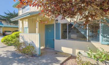 320 Carmel Avenue 3, Marina, California 93933, 2 Bedrooms Bedrooms, ,1 BathroomBathrooms,Residential,Buy,320 Carmel Avenue 3,ML81973748