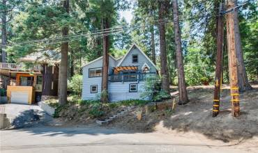 658 W Victoria Court, Lake Arrowhead, California 92352, 2 Bedrooms Bedrooms, ,1 BathroomBathrooms,Residential,Buy,658 W Victoria Court,SR24146412