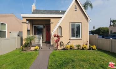 1901 W 68th Street, Los Angeles, California 90047, 3 Bedrooms Bedrooms, ,2 BathroomsBathrooms,Residential,Buy,1901 W 68th Street,24352781