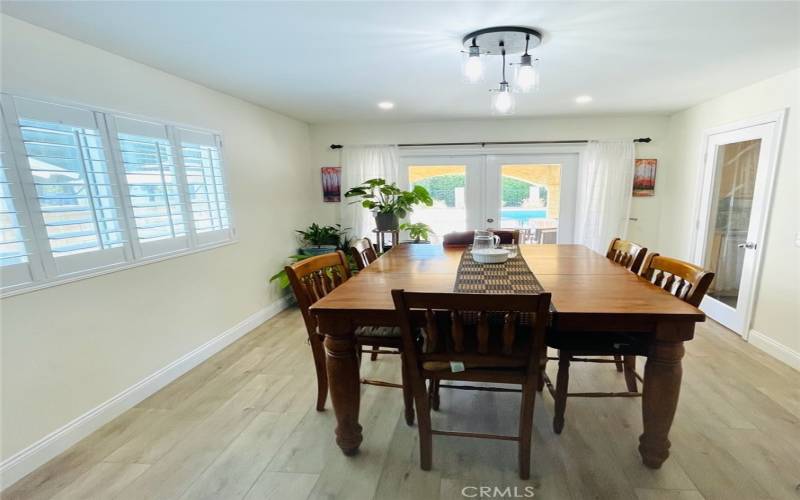 dining area has lots of natural lighting