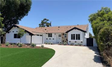 7836 Fairchild Avenue, Winnetka, California 91306, 4 Bedrooms Bedrooms, ,1 BathroomBathrooms,Residential,Buy,7836 Fairchild Avenue,SR24147645