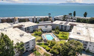 950 Shorepoint Ct 107, Alameda, California 94501, 1 Bedroom Bedrooms, ,1 BathroomBathrooms,Residential,Buy,950 Shorepoint Ct 107,41067113