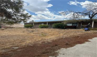 61877 Crest Circle, Joshua Tree, California 92252, 2 Bedrooms Bedrooms, ,2 BathroomsBathrooms,Residential,Buy,61877 Crest Circle,JT24148773