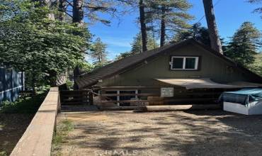 22928 Laurel Lane, Crestline, California 92325, 3 Bedrooms Bedrooms, ,1 BathroomBathrooms,Residential,Buy,22928 Laurel Lane,EV24112394