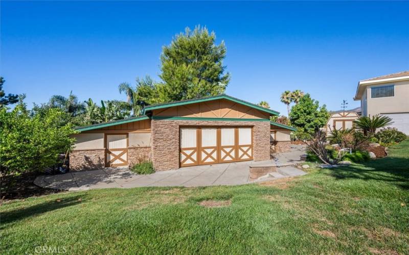 Barn with Tack & Feed Rooms, Used as a workshop. Potential ADU