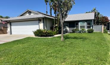 11765 Rancherias Drive, Fontana, California 92337, 3 Bedrooms Bedrooms, ,1 BathroomBathrooms,Residential,Buy,11765 Rancherias Drive,CV24145512