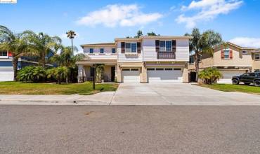 70 Ridge Crest Ct, Oakley, California 94561, 5 Bedrooms Bedrooms, ,3 BathroomsBathrooms,Residential,Buy,70 Ridge Crest Ct,41067112