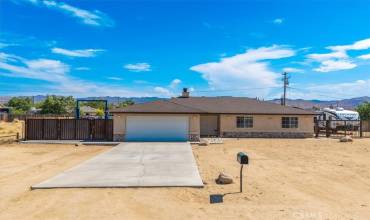 58159 Spring Drive, Yucca Valley, California 92284, 3 Bedrooms Bedrooms, ,2 BathroomsBathrooms,Residential,Buy,58159 Spring Drive,JT24149031