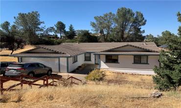 10520 Divot Court, Kelseyville, California 95451, 3 Bedrooms Bedrooms, ,2 BathroomsBathrooms,Residential,Buy,10520 Divot Court,LC24149260