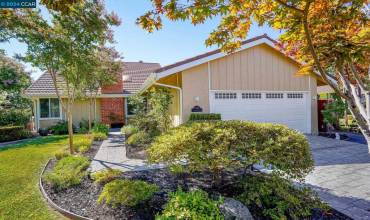 2650 Lyon Cir, Concord, California 94518, 3 Bedrooms Bedrooms, ,2 BathroomsBathrooms,Residential,Buy,2650 Lyon Cir,41067235