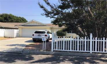 19225 Mesa Street, Rialto, California 92377, 4 Bedrooms Bedrooms, ,2 BathroomsBathrooms,Residential,Buy,19225 Mesa Street,MB24149355