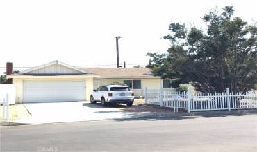 19225 Mesa Street, Rialto, California 92377, 4 Bedrooms Bedrooms, ,2 BathroomsBathrooms,Residential,Buy,19225 Mesa Street,MB24149355