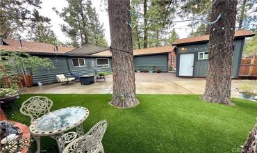 867 B Lane, Big Bear City, California 92314, 3 Bedrooms Bedrooms, ,1 BathroomBathrooms,Residential,Buy,867 B Lane,EV24147960