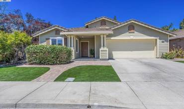 5601 Crimson Cir, Fremont, California 94538, 3 Bedrooms Bedrooms, ,2 BathroomsBathrooms,Residential,Buy,5601 Crimson Cir,41067275