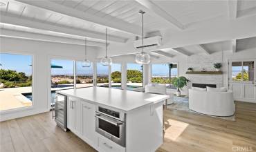 81 Rockinghorse Road, Rancho Palos Verdes, California 90275, 2 Bedrooms Bedrooms, ,2 BathroomsBathrooms,Residential,Buy,81 Rockinghorse Road,PV24144843