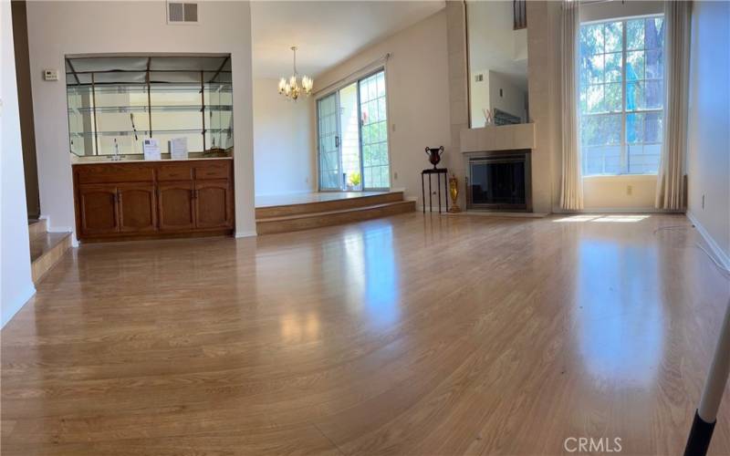  living room& formal dinning room