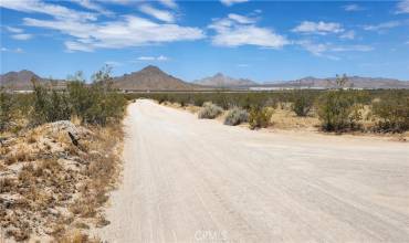 0 Earlimont, Apple Valley, California 92307, ,Land,Buy,0 Earlimont,EV24149337