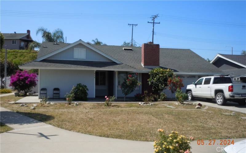 Home is positioned on the corner in a cul-de-sac street.  Location, location, location!