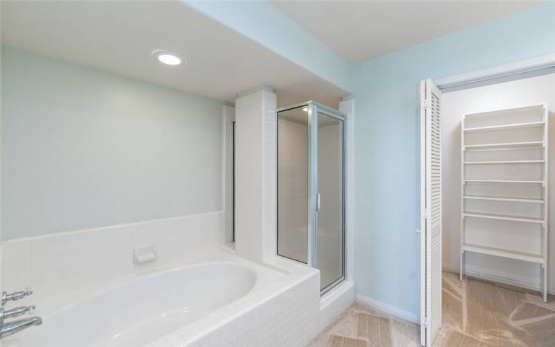 Primary Tub, Separate Shower & Big Walk-In Closet w/ Built-ins.