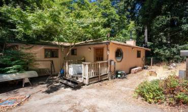 14785 Big Basin Way, Boulder Creek, California 95006, 2 Bedrooms Bedrooms, ,1 BathroomBathrooms,Residential,Buy,14785 Big Basin Way,ML81974023