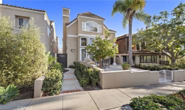 718 1/2 Marguerite Avenue, Corona del Mar, California 92625, 2 Bedrooms Bedrooms, ,1 BathroomBathrooms,Residential Lease,Rent,718 1/2 Marguerite Avenue,LG24150221