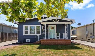 2500 60Th Ave, Oakland, California 94605, 3 Bedrooms Bedrooms, ,2 BathroomsBathrooms,Residential,Buy,2500 60Th Ave,41067364