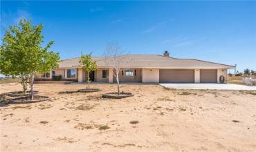 11377 Oxford Road, Phelan, California 92371, 5 Bedrooms Bedrooms, ,3 BathroomsBathrooms,Residential,Buy,11377 Oxford Road,IV24092166