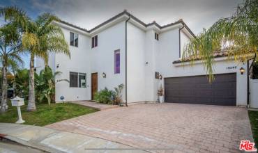 19246 Liam Lane, Tarzana, California 91356, 4 Bedrooms Bedrooms, ,4 BathroomsBathrooms,Residential Lease,Rent,19246 Liam Lane,23340393