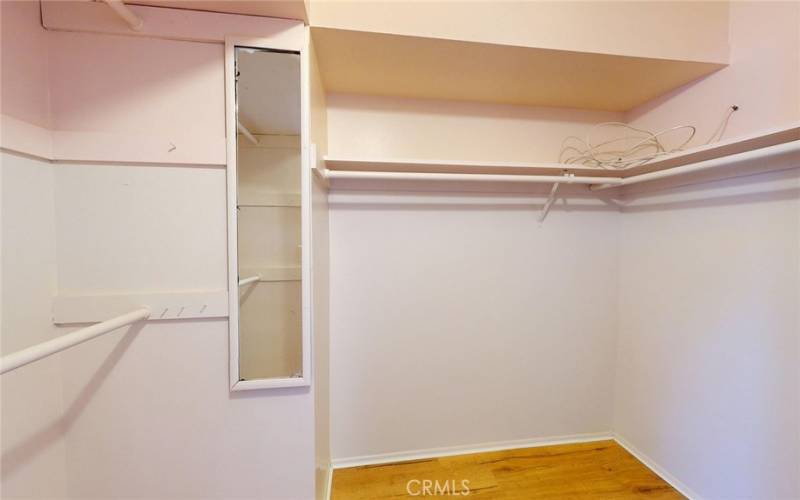 Walk-in closet