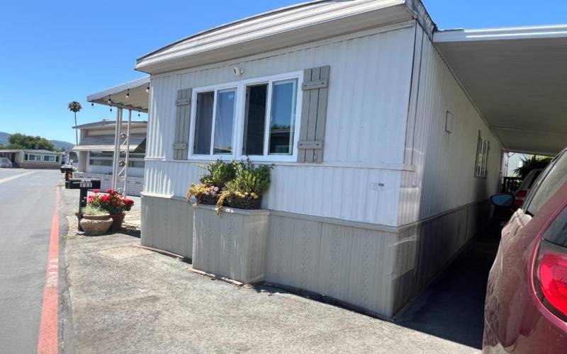 Front of Mobile home with updated dual pane windows