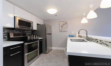 425 W Beech Street 439, San Diego, California 92101, 2 Bedrooms Bedrooms, ,1 BathroomBathrooms,Residential,Buy,425 W Beech Street 439,240015083SD