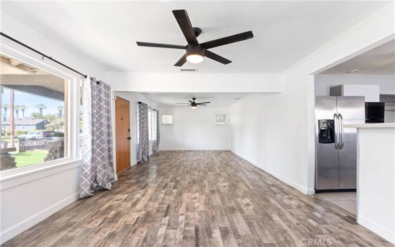 Living Room / Dining Area