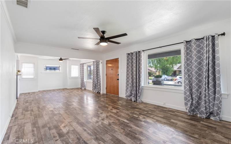 Living Room / Dining Area